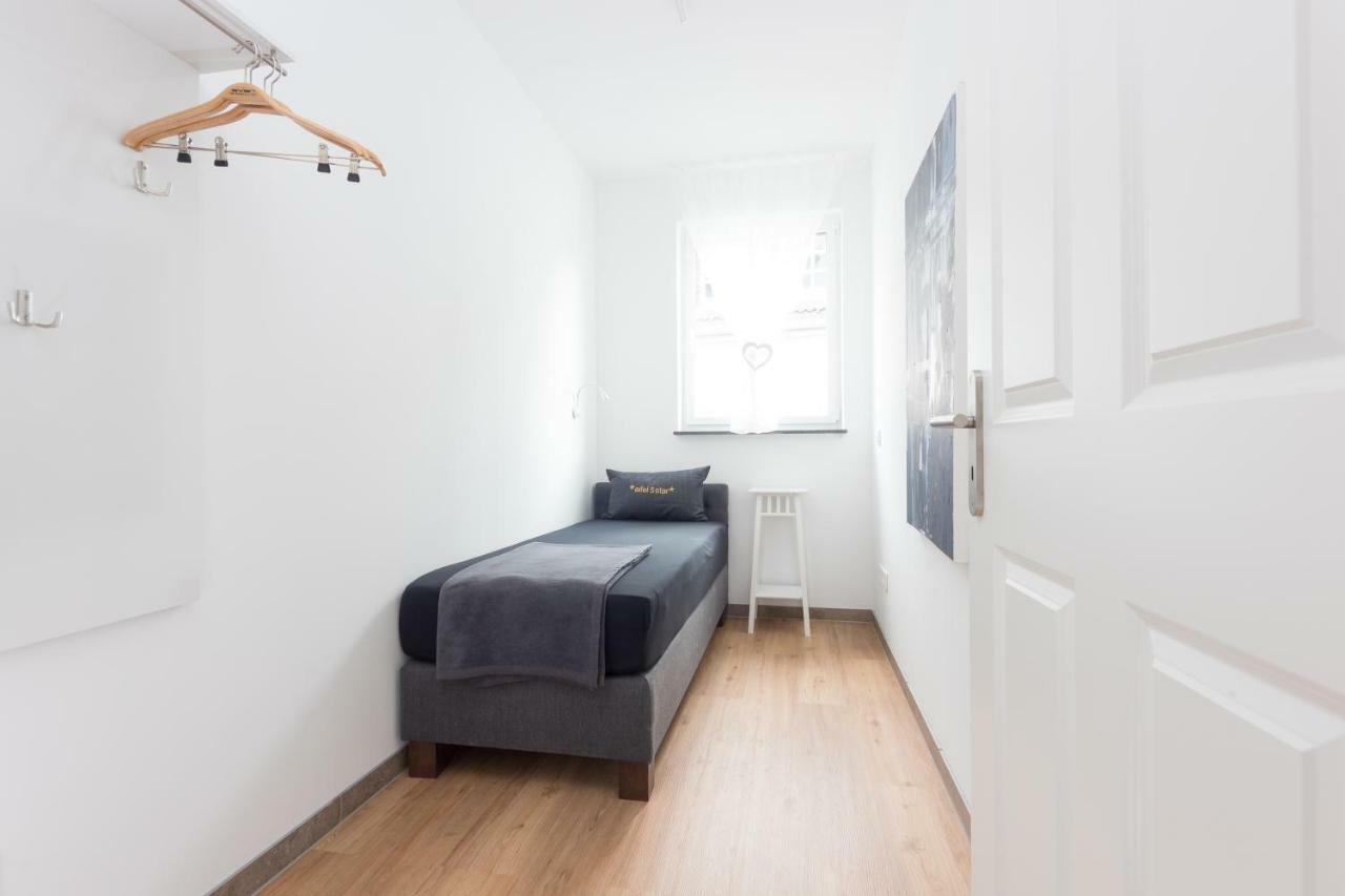 Eifel5Star - Burgfriedstrasse Apartment Daun Bagian luar foto